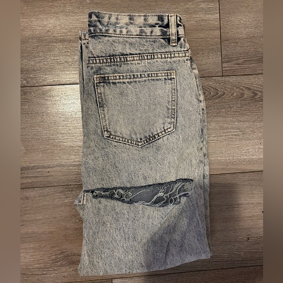 White fox jeans - Picture 2 of 3